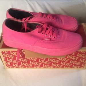 Vans Off the Wall Hotpink Sneaker